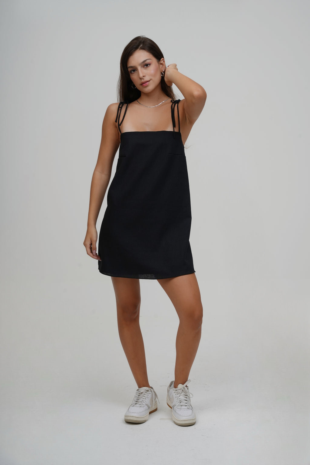 Vestido Curto Laços com Linho