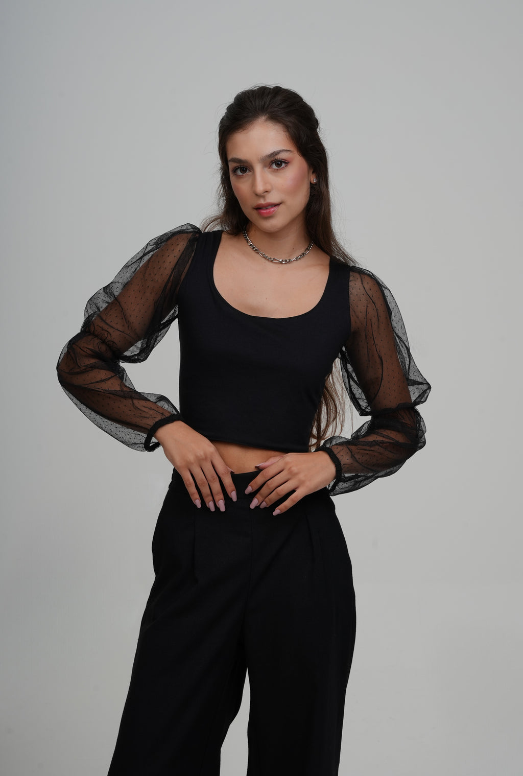 Blusa Manga Longa Tule Poá