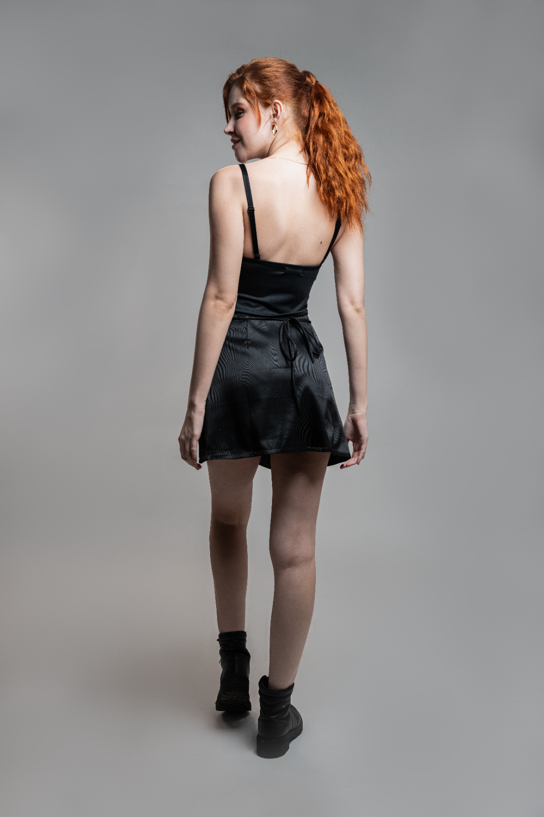 Saia Curta Envelope de Cetim