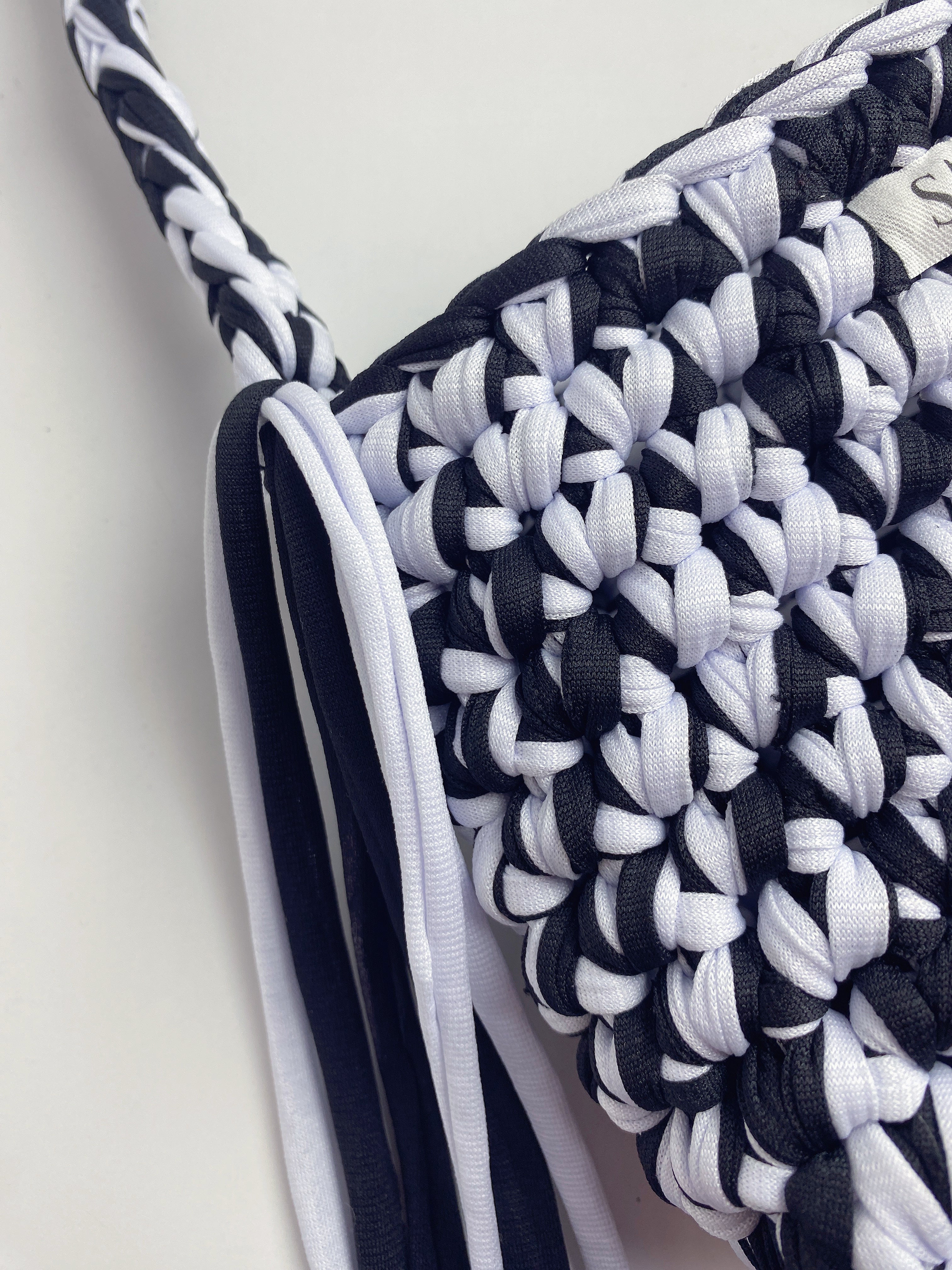 Bolsa Trendy em Fio de Malha