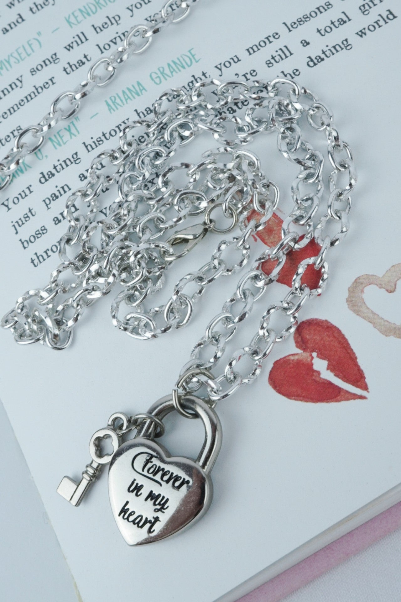 Colar Cadeado Forever