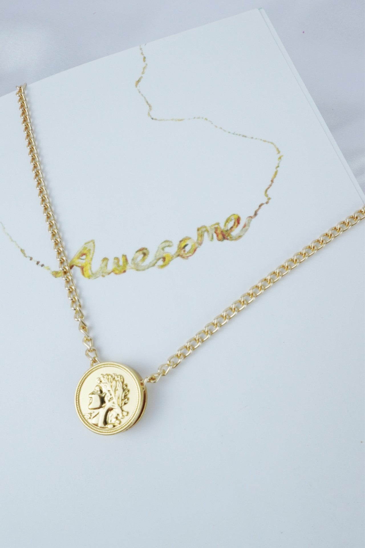 Gargantilha Moeda Dourada