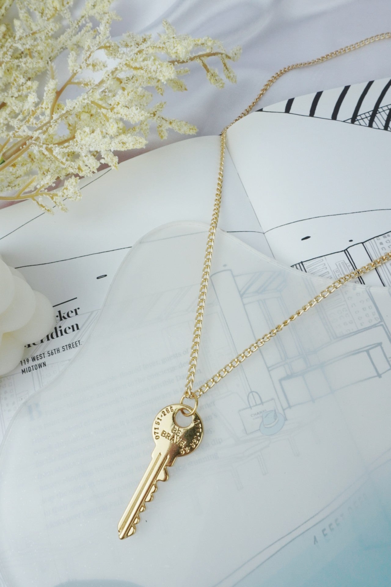 Colar Chave Be brave