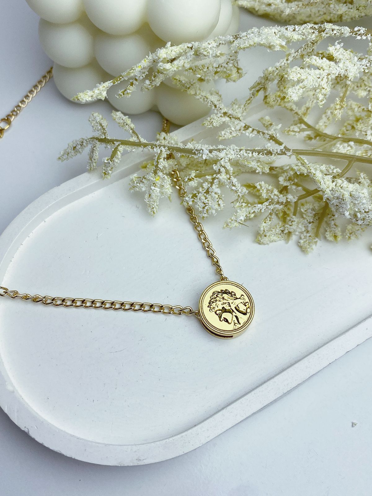 Gargantilha Moeda Dourada