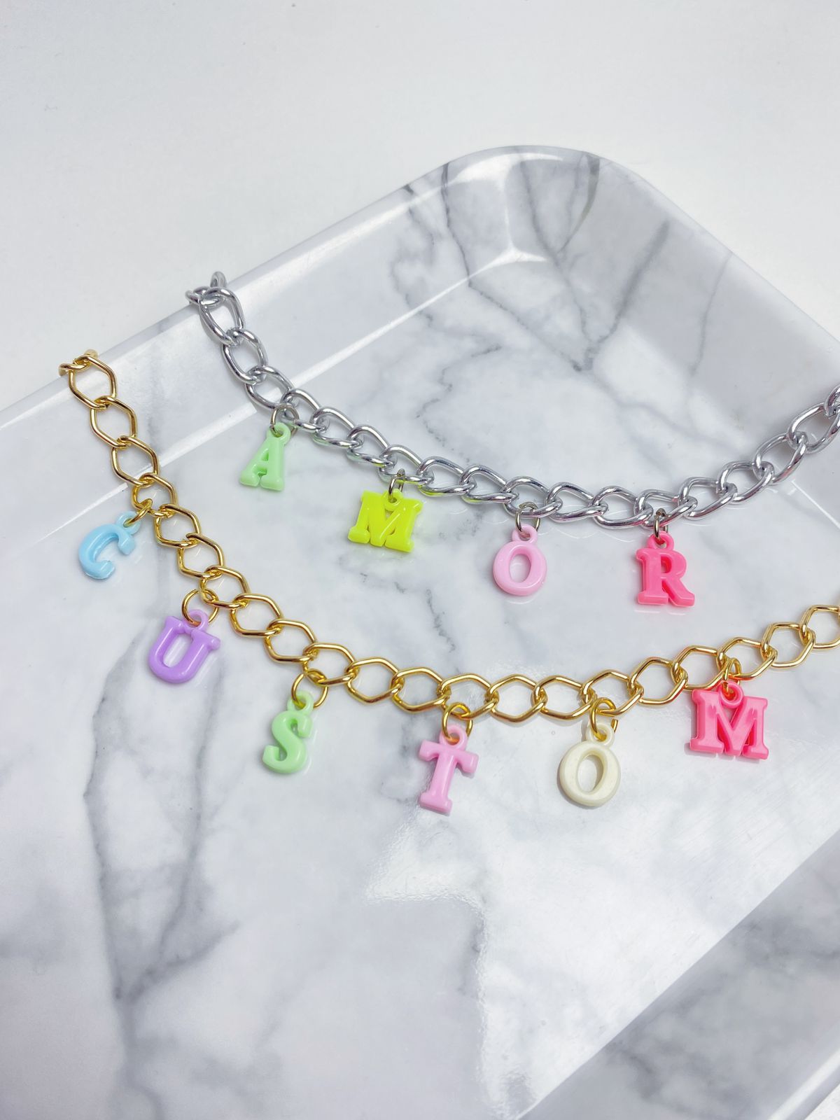 Colar Letrinhas Colors