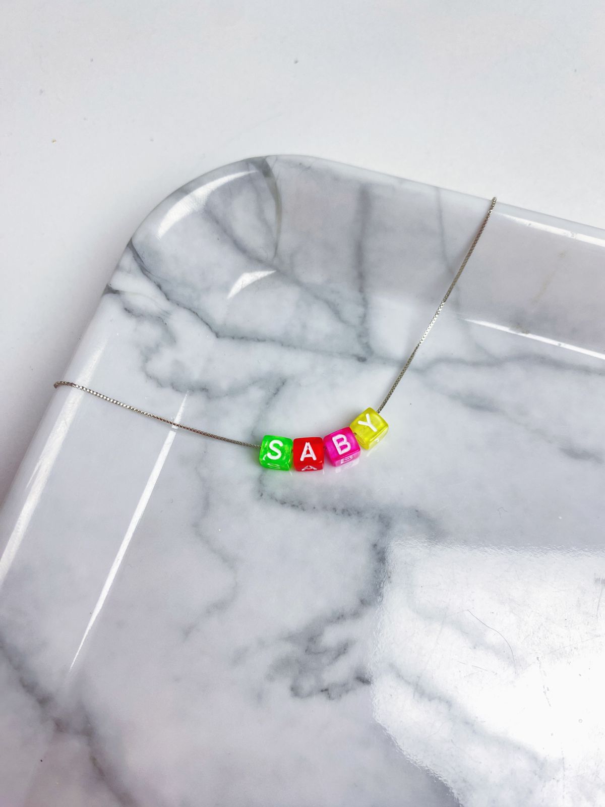 Colar Letters Folheado