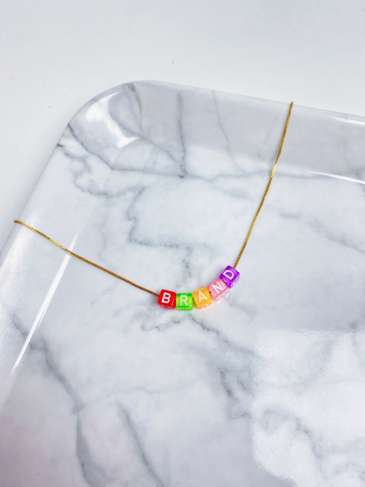 Colar Letters Folheado