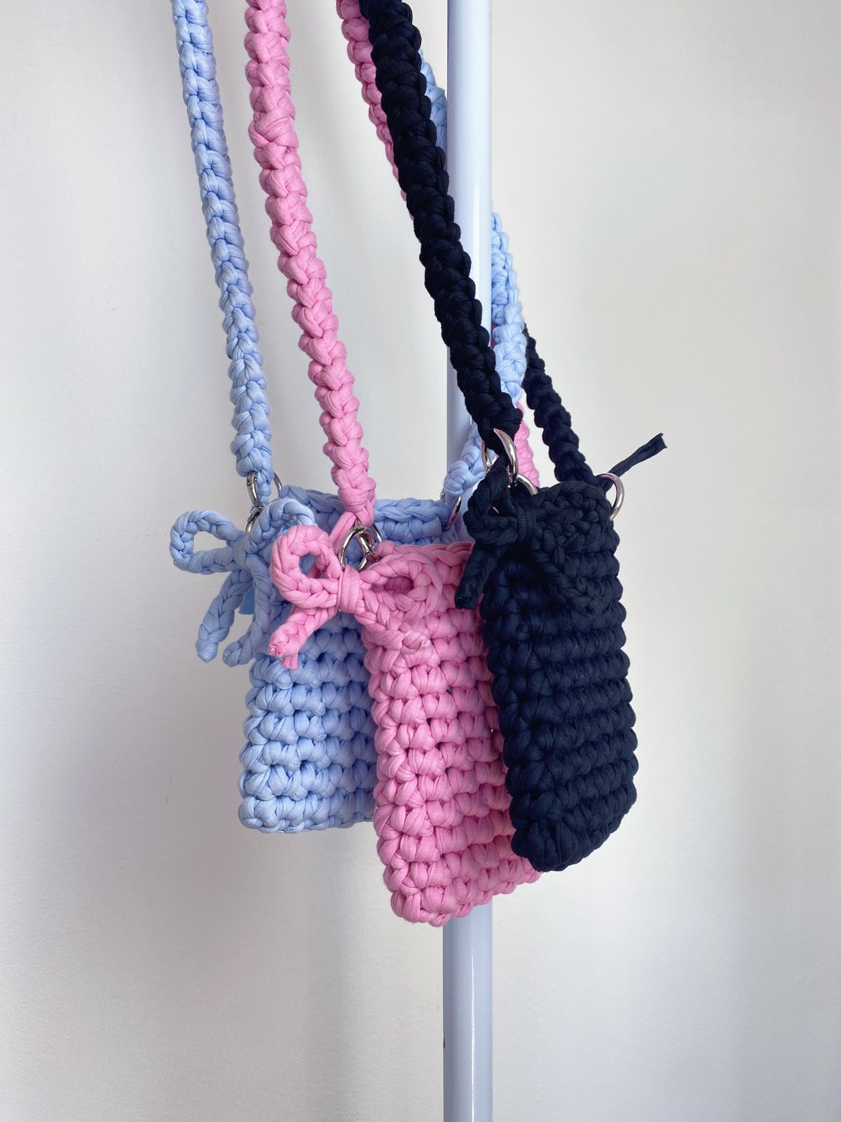 Phone Bag + Charm Brinde