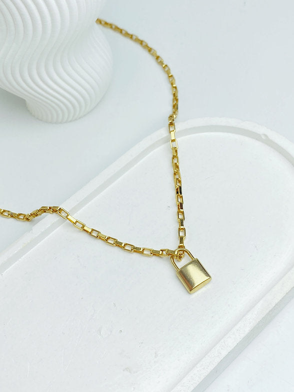 Colar Mini Cadeado